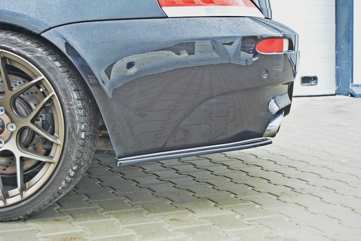 Heck Ansatz Flaps Diffusor für BMW M6 E63 Carbon Look