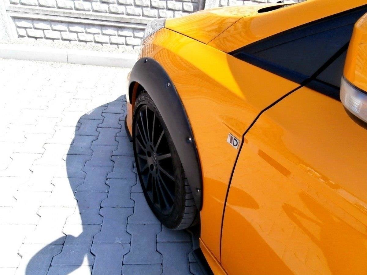 Kotflügelverlängerung Ford Focus ST Mk3 schwarz Hochglanz