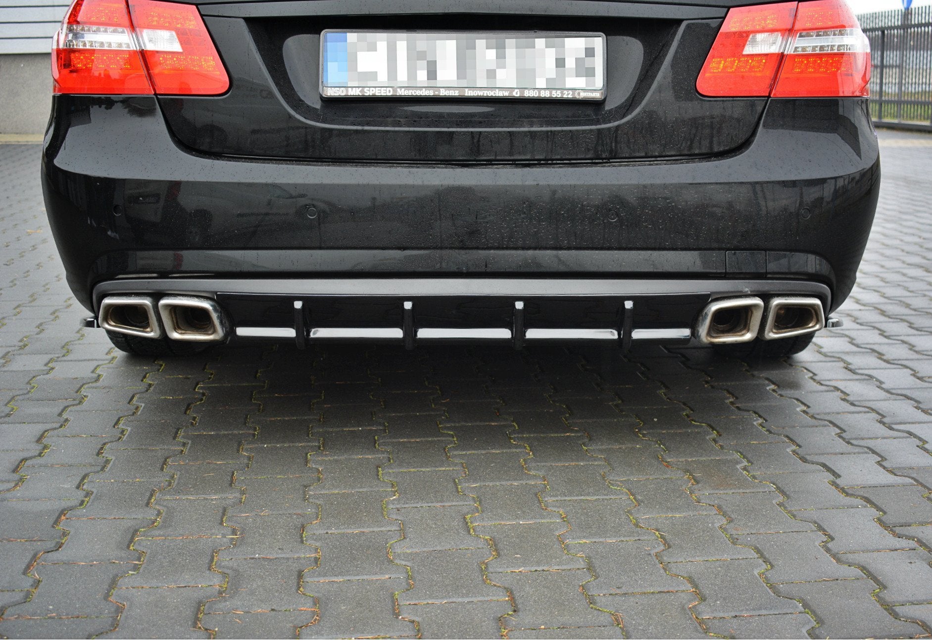 Diffusor Heck Ansatz für Mercedes E63 AMG W212  schwarz Hochglanz