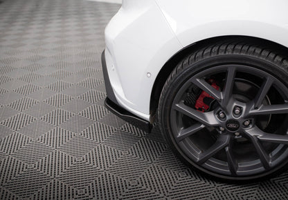 Heck Ansatz Flaps Diffusor V.2 für Ford Focus Hatchback ST Mk4  schwarz Hochglanz