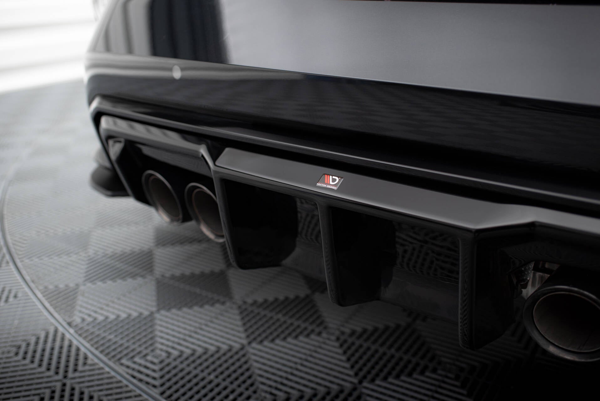 Diffusor Heck Ansatz für BMW M3 Limousine / Touring G80 / G81 schwarz Hochglanz