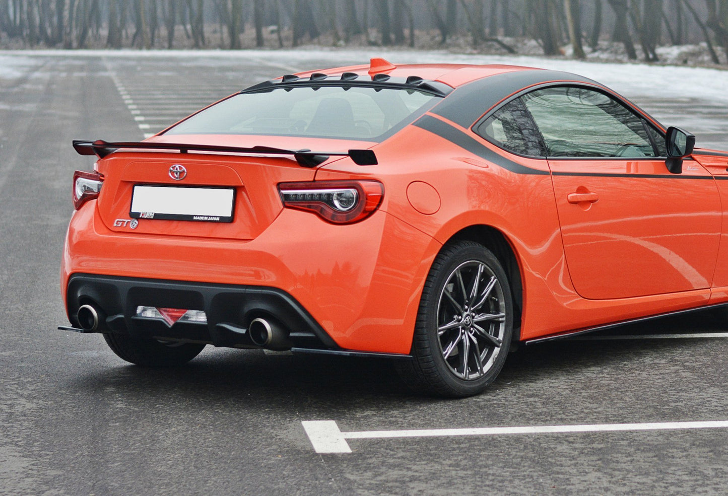 Heck Ansatz Flaps Diffusor V.1 für Toyota GT86 Facelift  schwarz Hochglanz