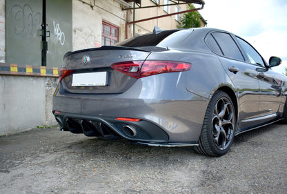 Diffusor Heck Ansatz für ALFA ROMEO GIULIA VELOCE schwarz Hochglanz