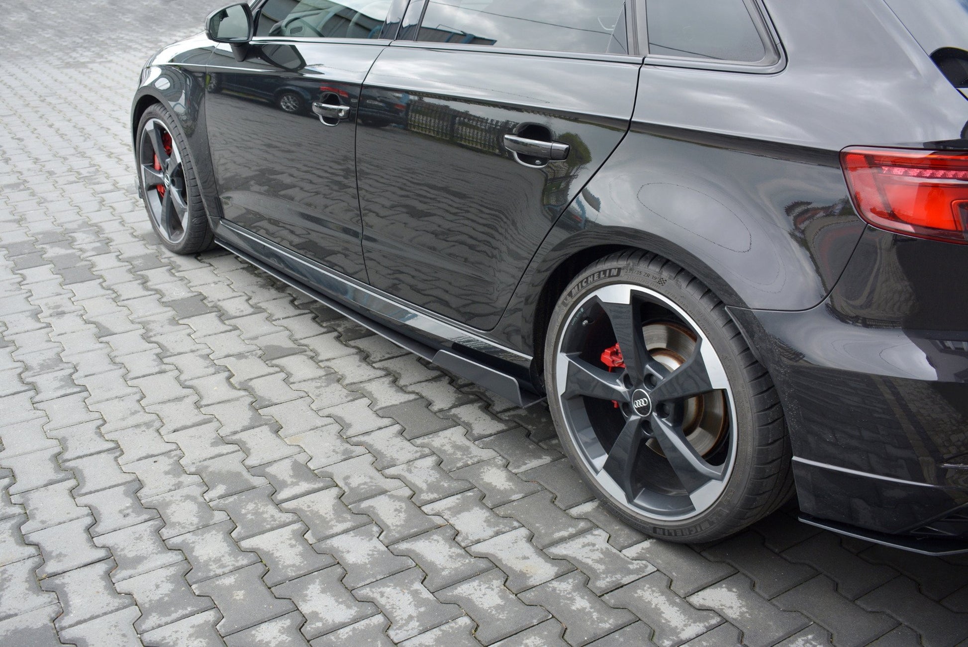 Sport Seitenschweller Ansatz V.2 für Audi RS3 8V FL Sportback
