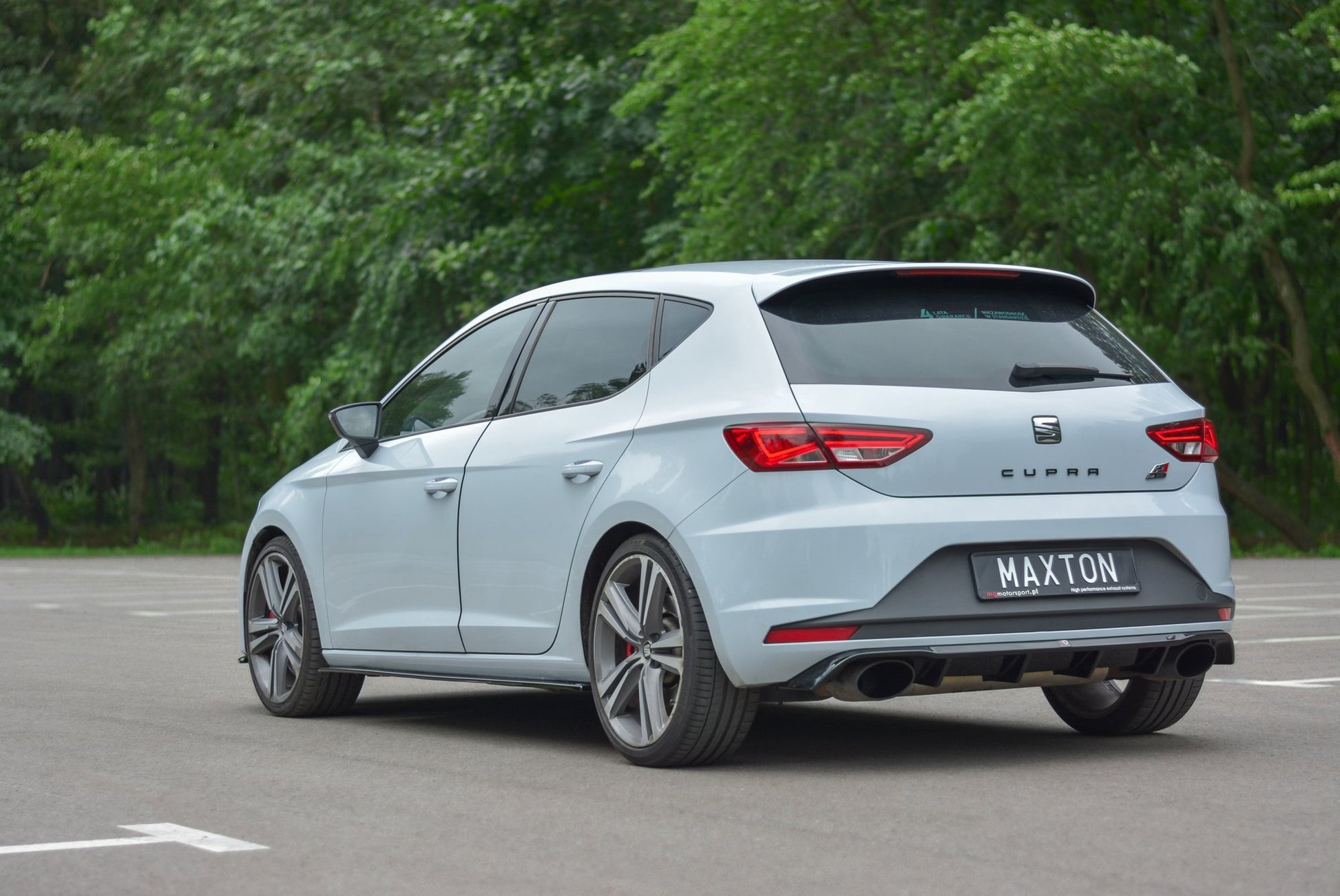 Diffusor Heck Ansatz für Seat Leon III Cupra schwarz Hochglanz