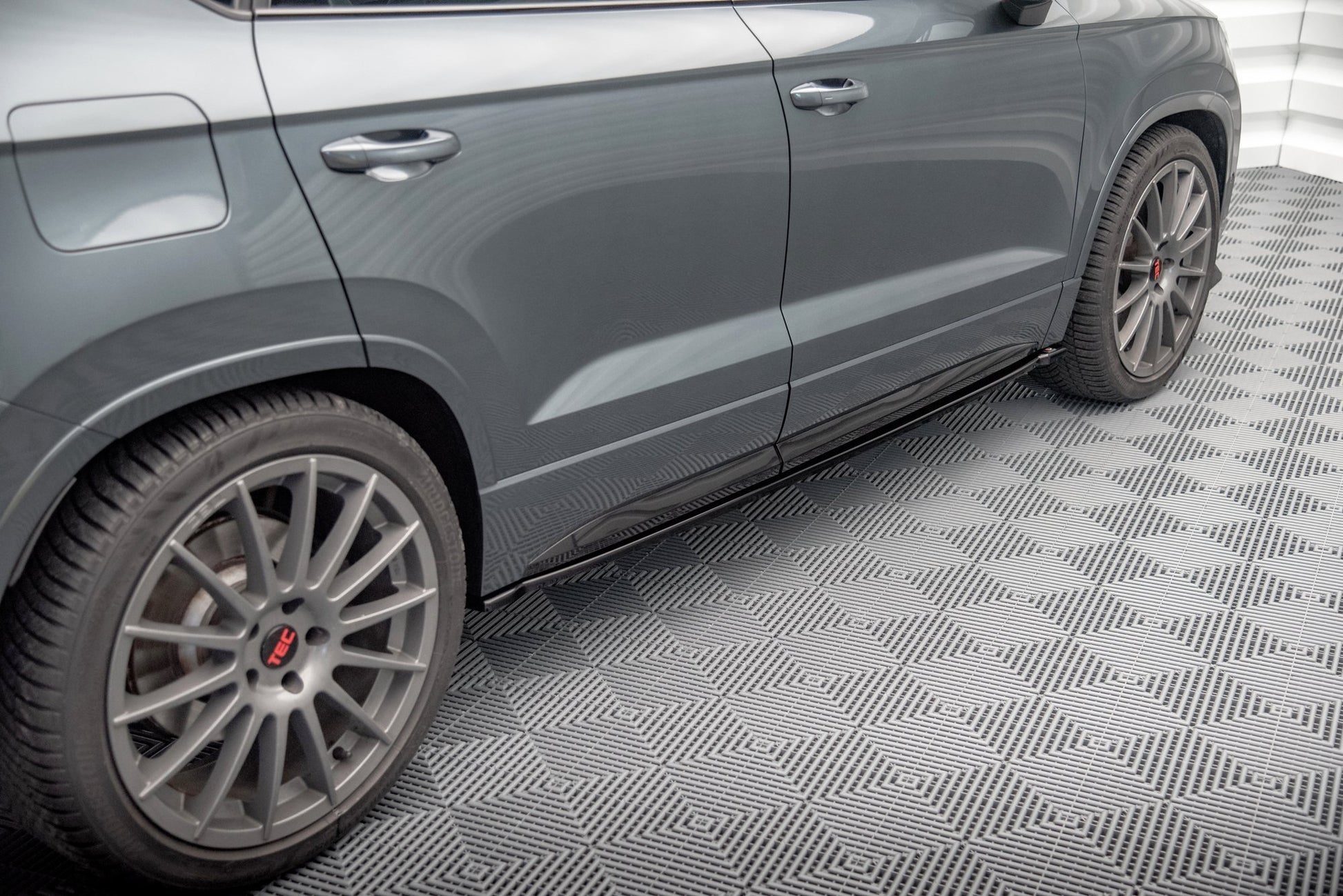 Seitenschweller Ansatz für Cupra Ateca Mk1 / Mk1 Facelift schwarz Hochglanz