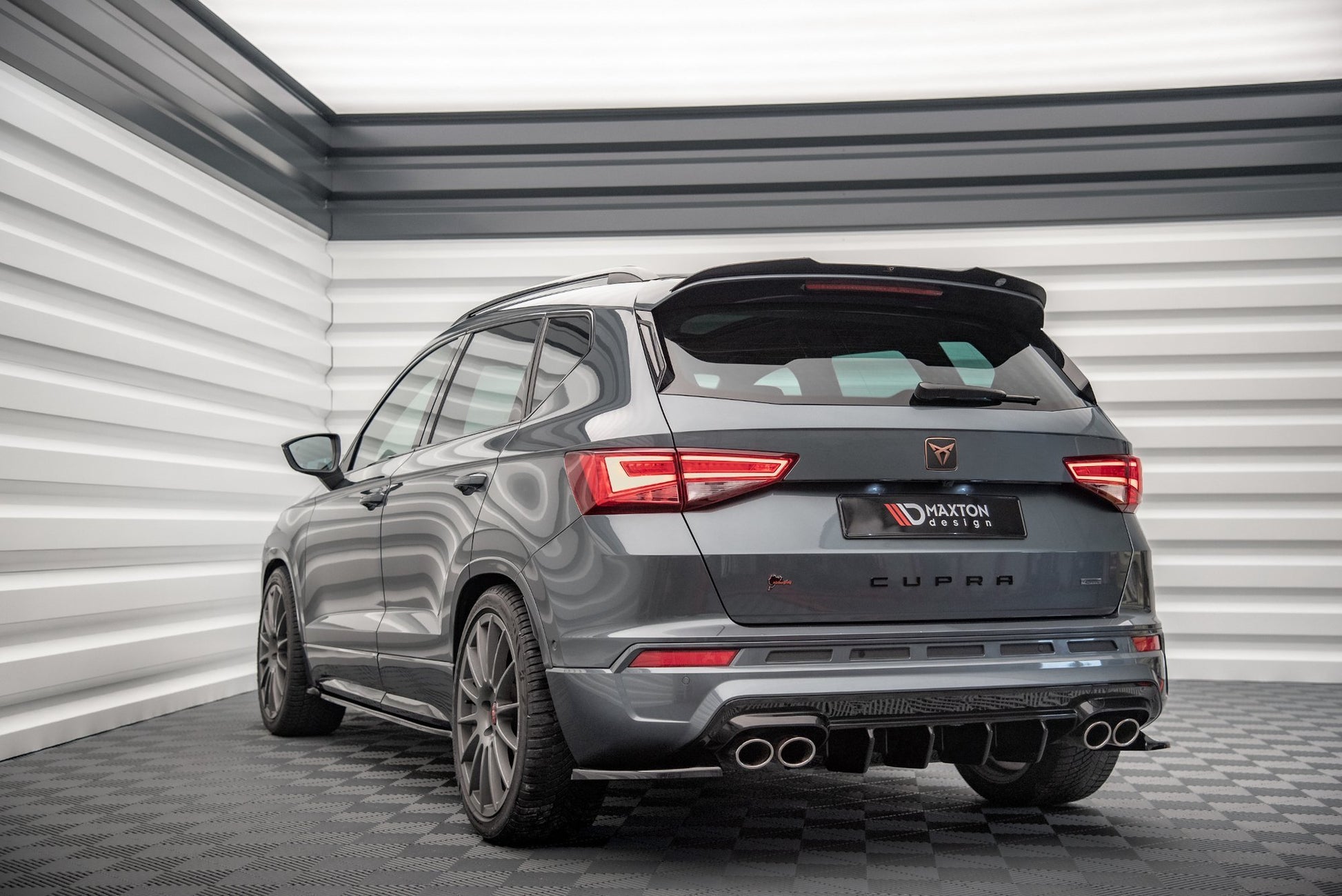 Spoiler CAP für Cupra Ateca Mk1 / Mk1 Facelift schwarz Hochglanz