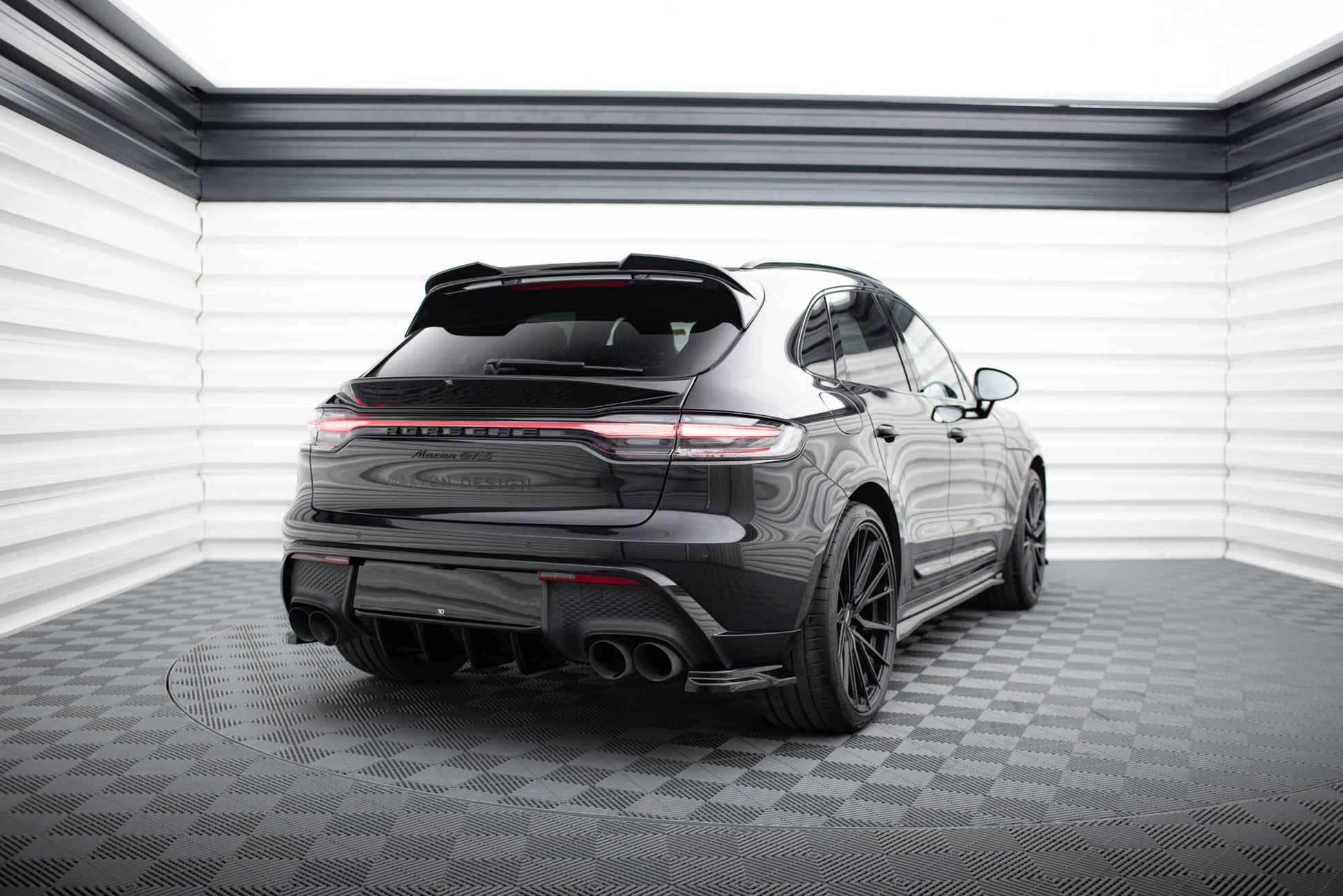 Höher Spoiler CAP 3D für Porsche Macan GTS Mk1 Facelift 2 schwarz Hochglanz