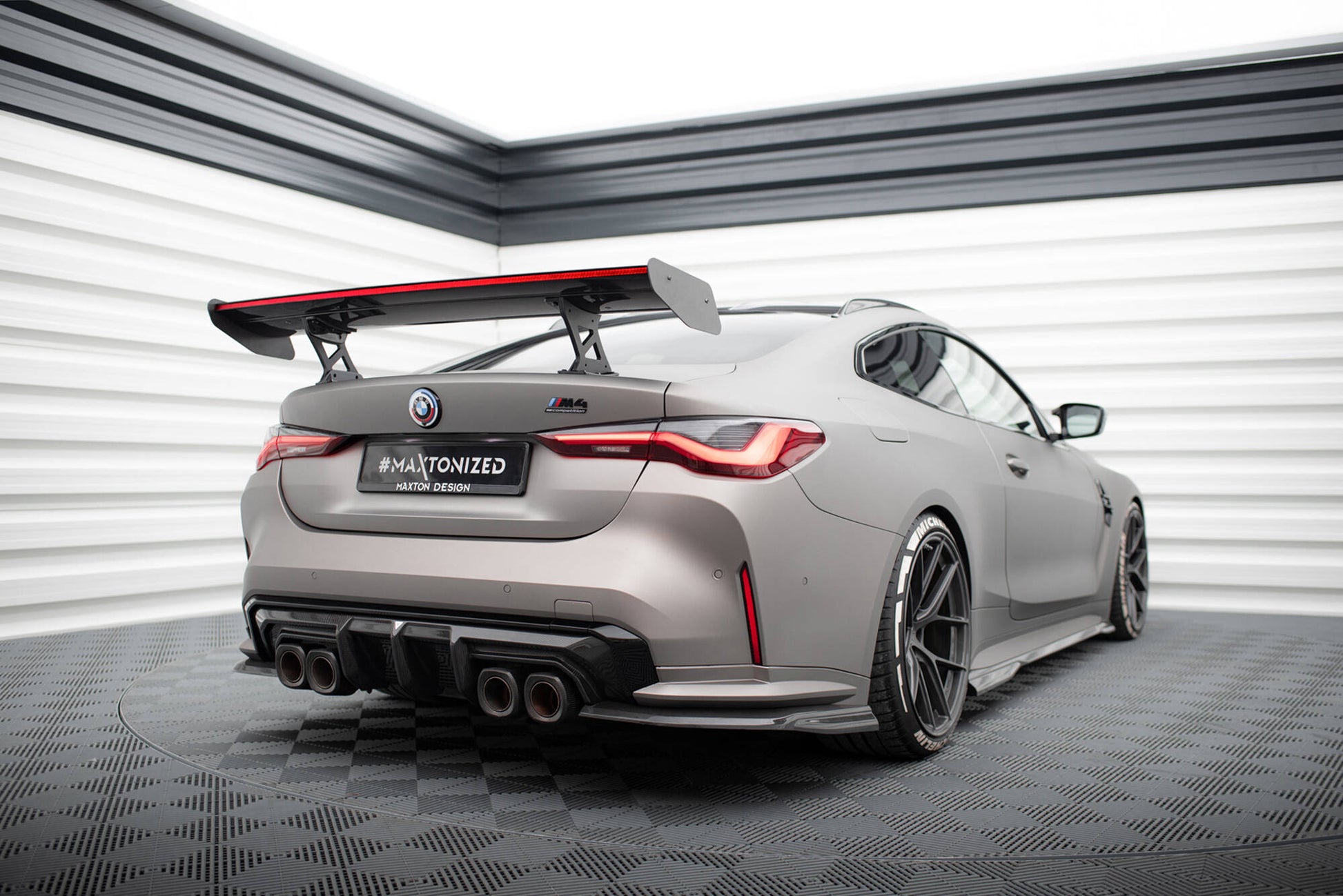 Carbon Spoiler With Internal Brackets Uprights + LED BMW M4 G82 / G82 Facelift / M440i / 4 M-Paket G22 / G22 Facelift