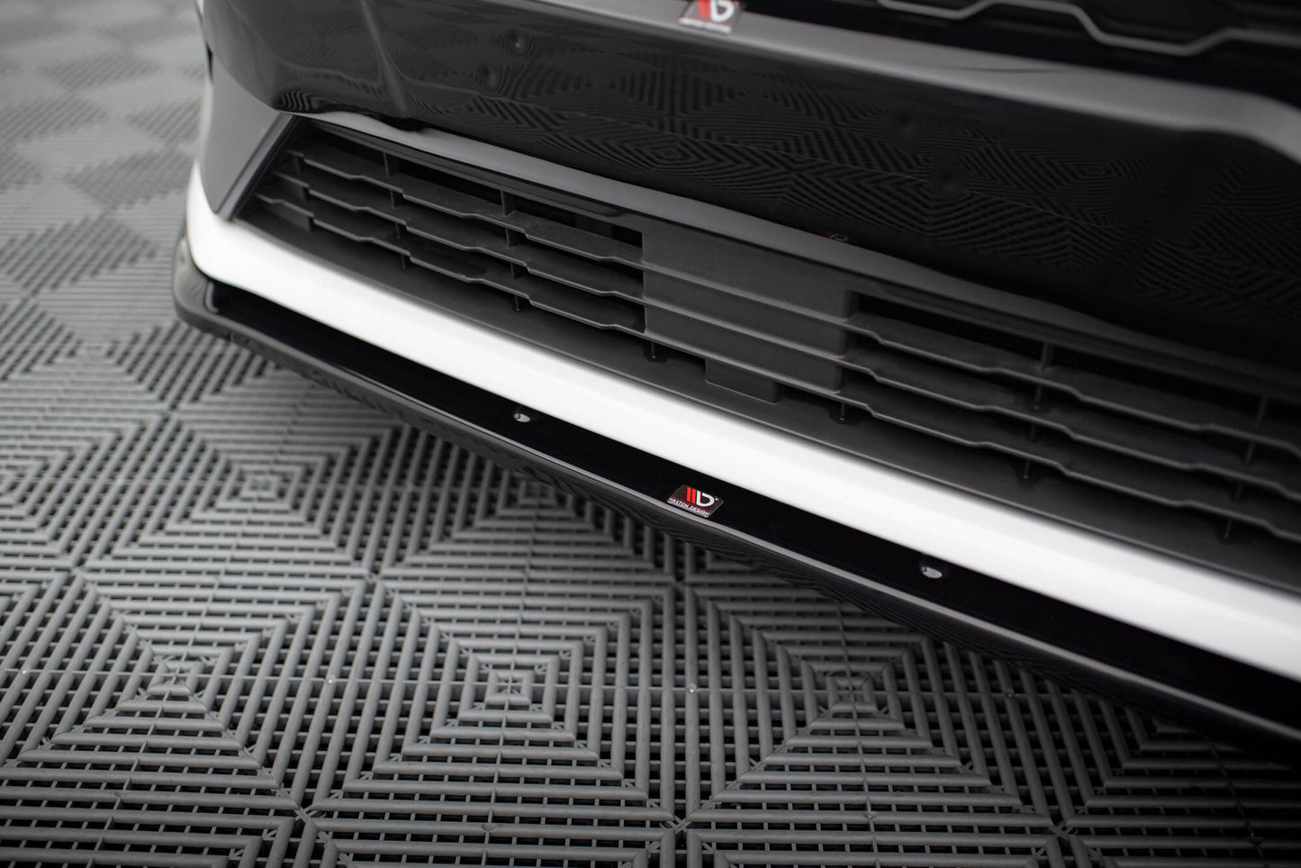 Front Ansatz V.3 für Ford Fiesta Mk8 ST / ST-Line schwarz Hochglanz