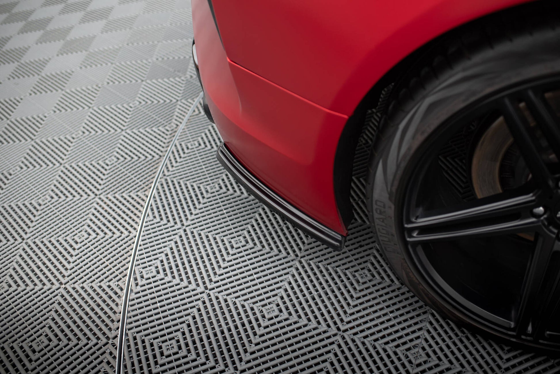 Heck Ansatz Flaps Diffusor für Lexus LC 500 schwarz Hochglanz