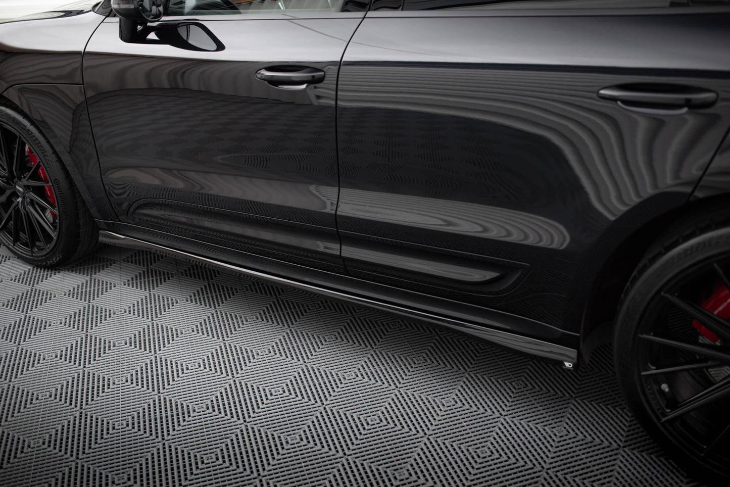 Seitenschweller Ansatz für Porsche Macan T / GTS Mk1 Facelift 2   schwarz Hochglanz