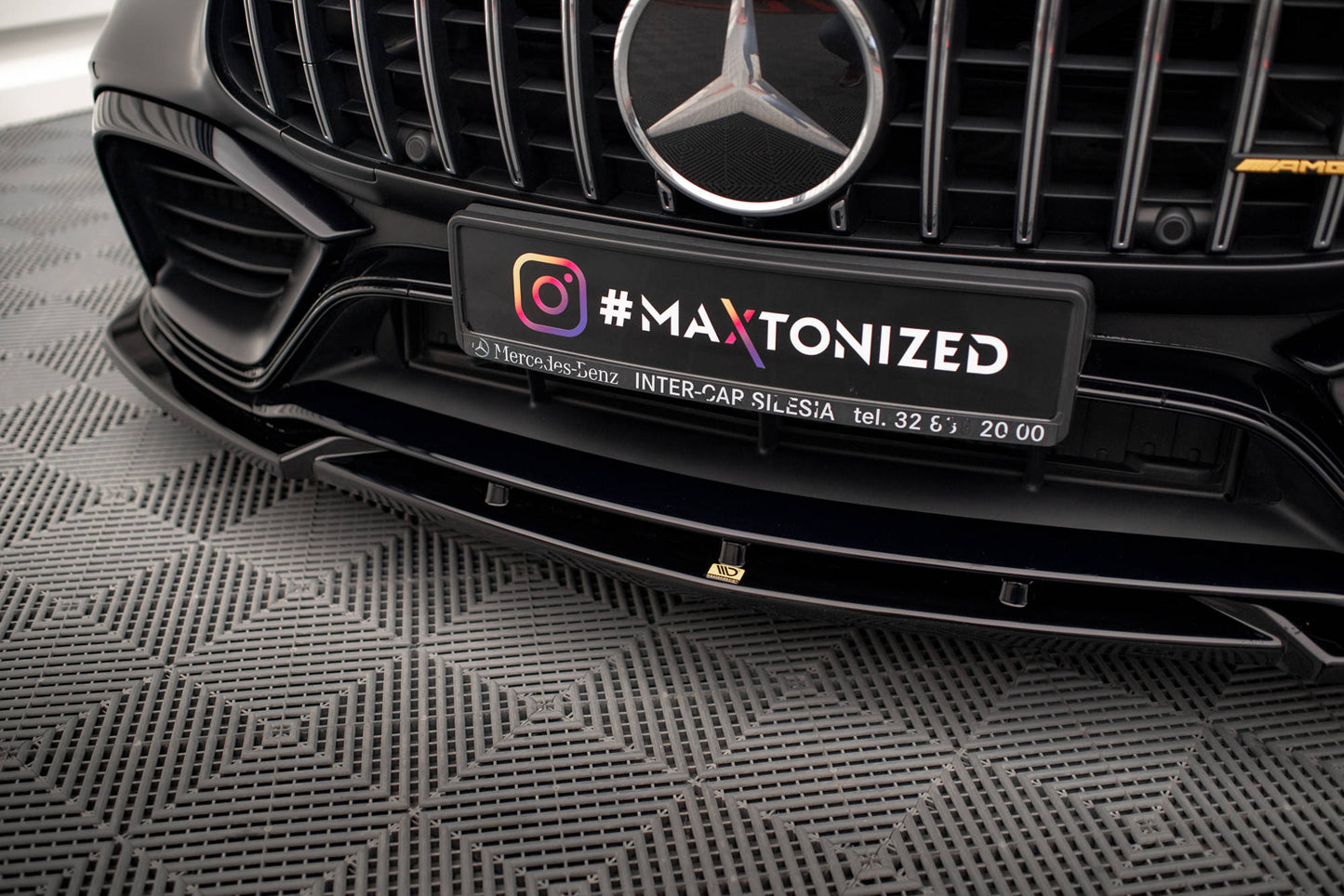 Front Ansatz V.3 für Mercedes-AMG GT 63S 4-Door Coupe Aero schwarz Hochglanz