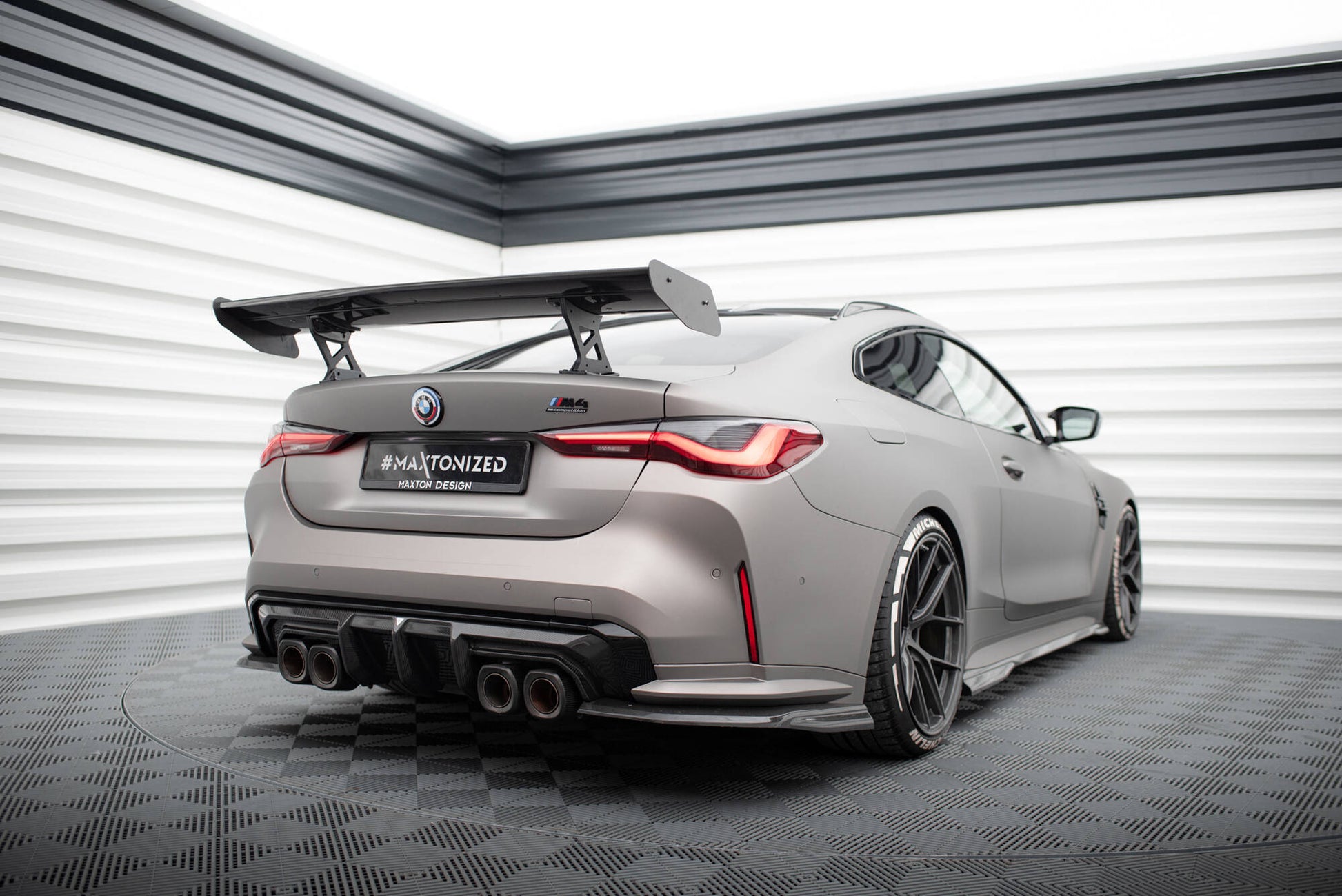 Carbon Spoiler With Internal Brackets Uprights  BMW M4 G82 / G82 Facelift / M440i / 4 M-Paket G22 / G22 Facelift