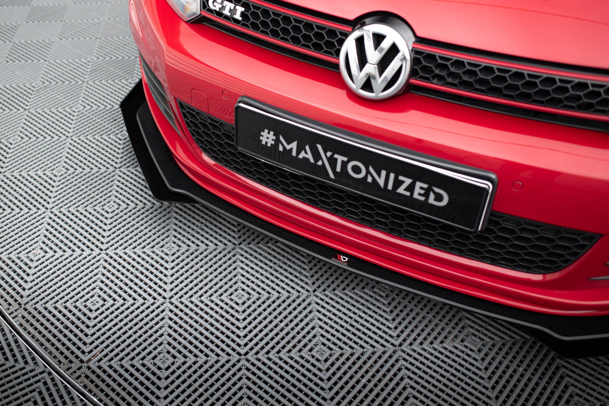 Street Pro Front Ansatz für V.3 +Flaps für Volkswagen Golf GTI Mk6 schwarz Hochglanz
