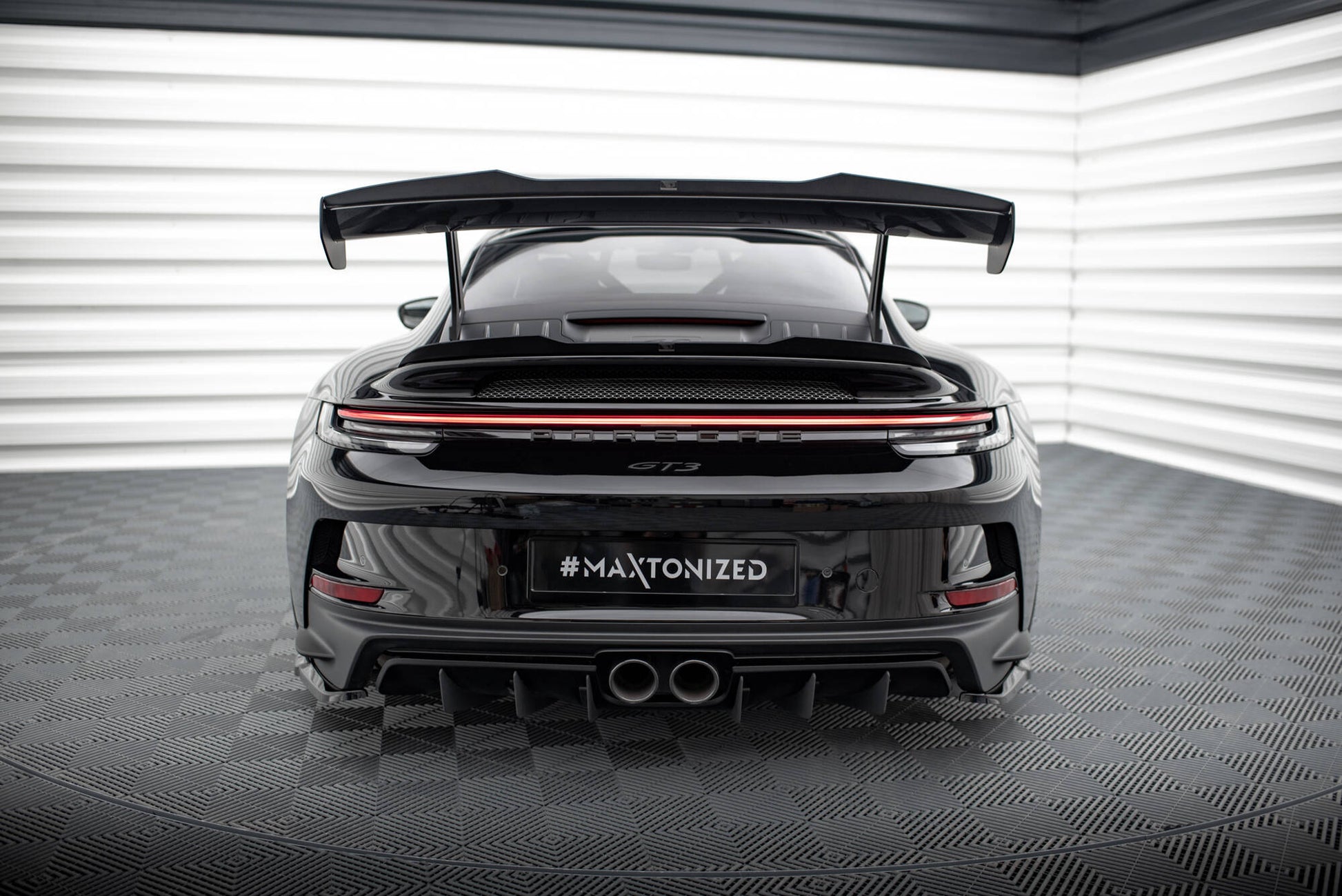 Niedriger Spoiler CAP für Porsche 911 992 GT3 schwarz Hochglanz