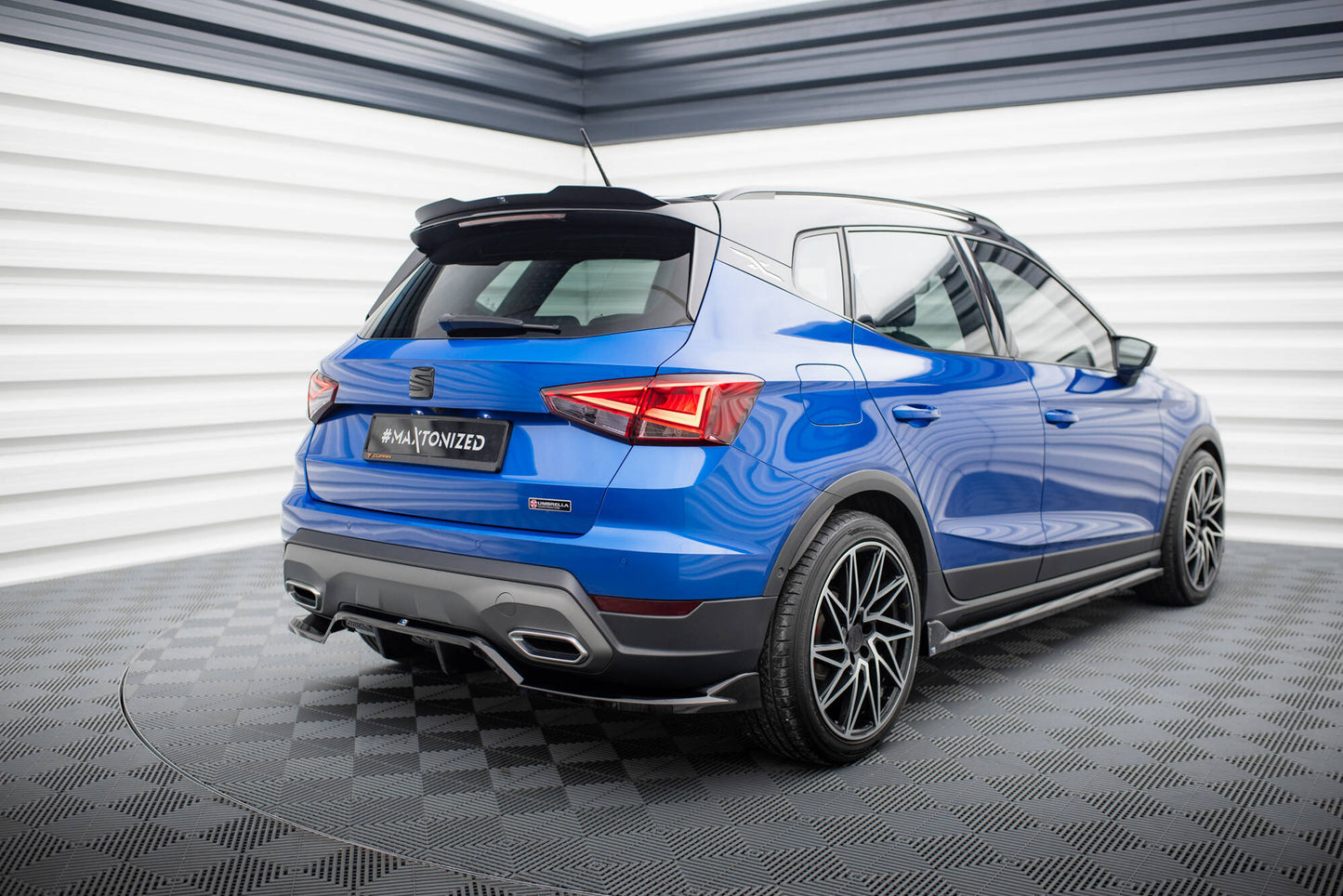 Spoiler CAP für Seat Arona FR Mk1 schwarz Hochglanz