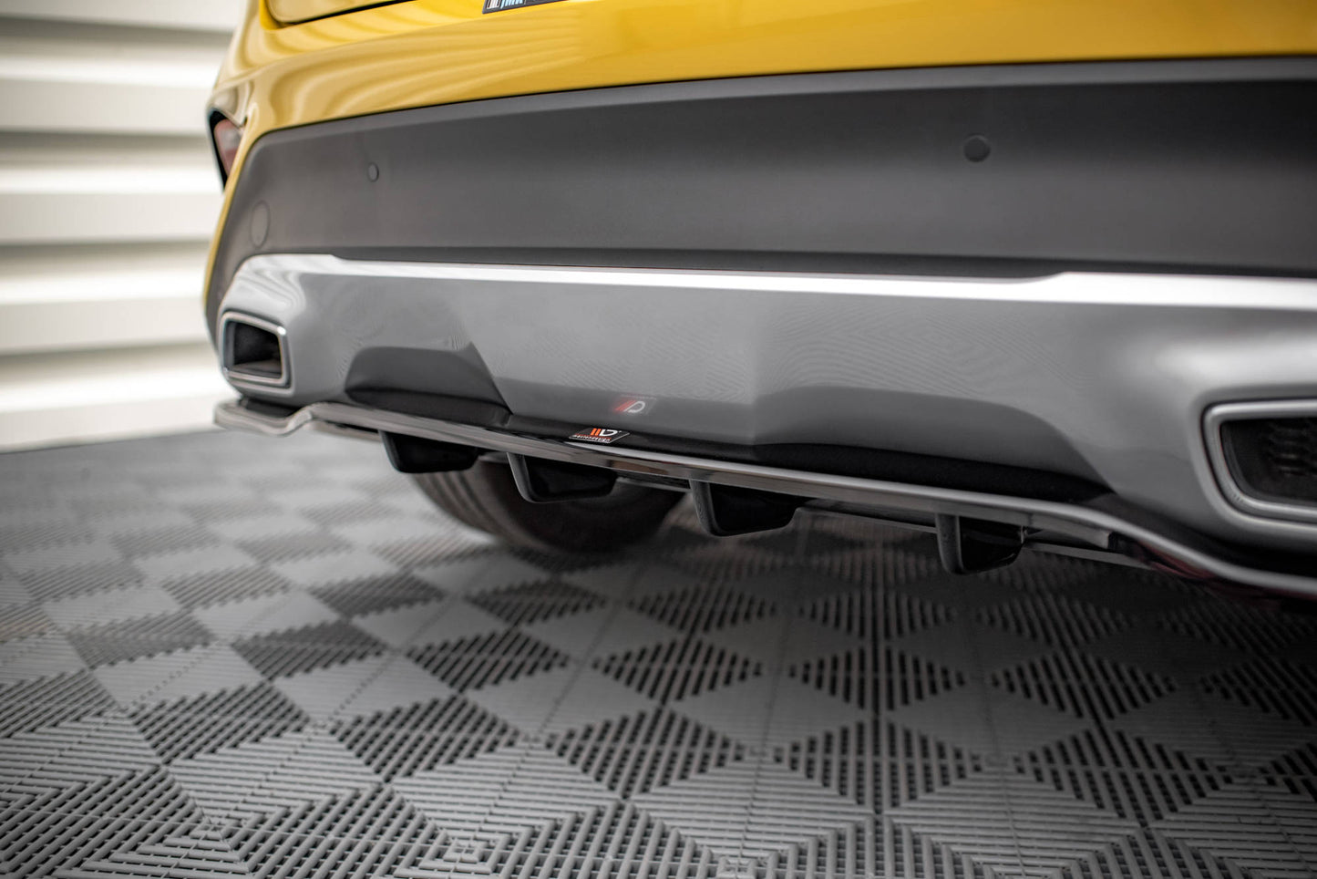 Mittlerer Cup Diffusor DTM Look Heck Ansatz für Kia XCeed Mk1 schwarz Hochglanz