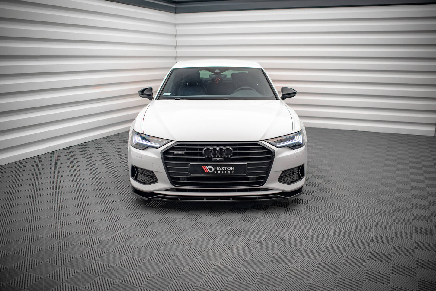 Front Ansatz V.3 für Audi A6 C8 schwarz Hochglanz
