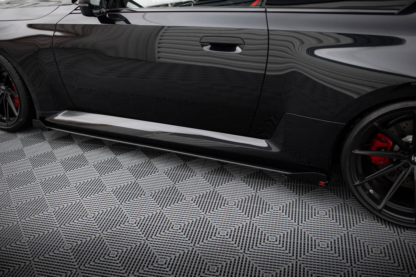 Street Pro Seitenschweller Ansatz für V.1 + Flaps für BMW M2 G87 schwarz Hochglanz