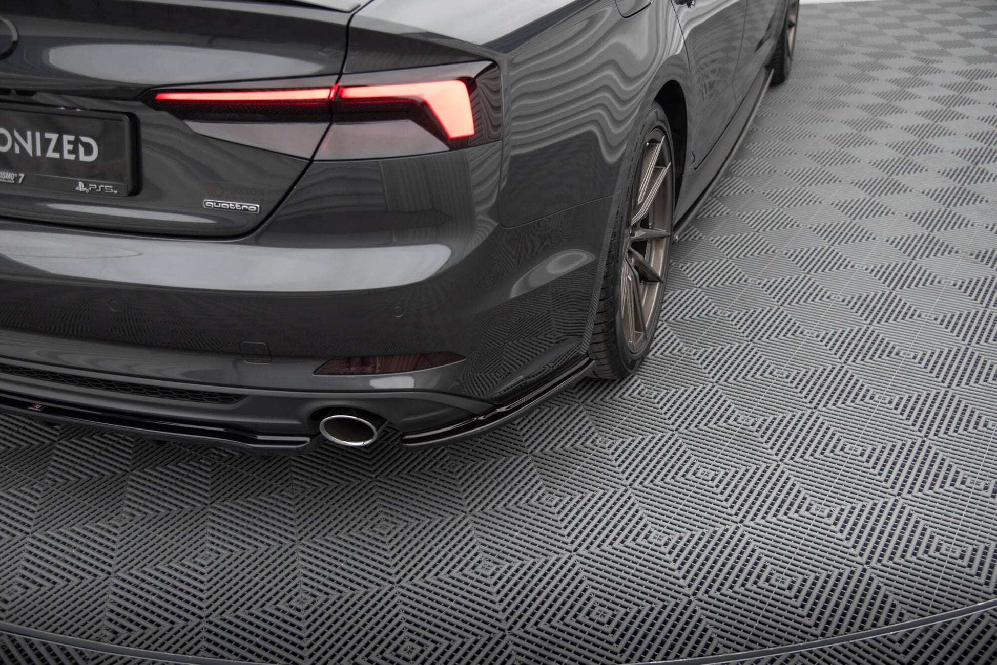 Heck Ansatz Flaps Diffusor für Audi A5 S-Line F5 Sportback  schwarz Hochglanz