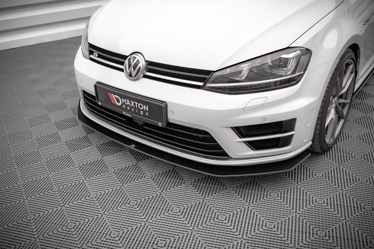 Street Pro Front Ansatz für V.2 für Volkswagen Golf R Mk7