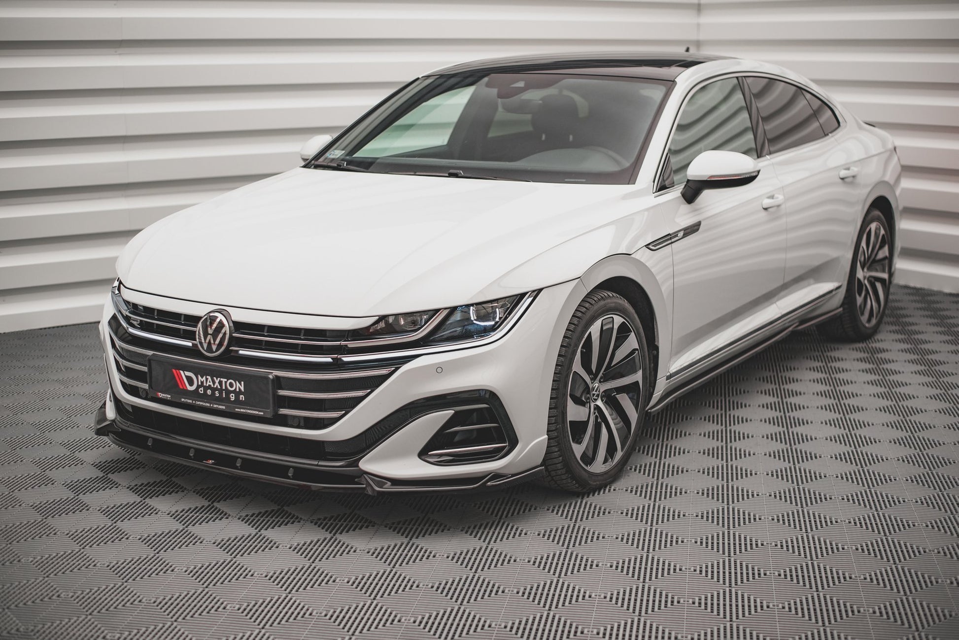Front Ansatz V.1 für VW Arteon R-Line Facelift schwarz Hochglanz