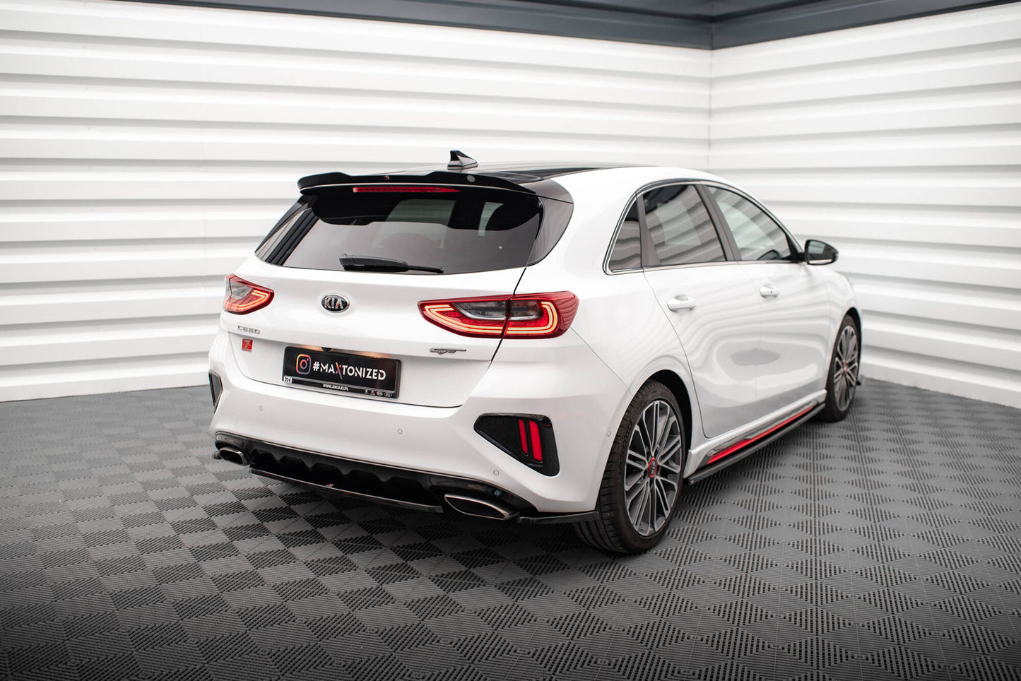 Heckansatz Kia Ceed GT Mk3 schwarz Hochglanz