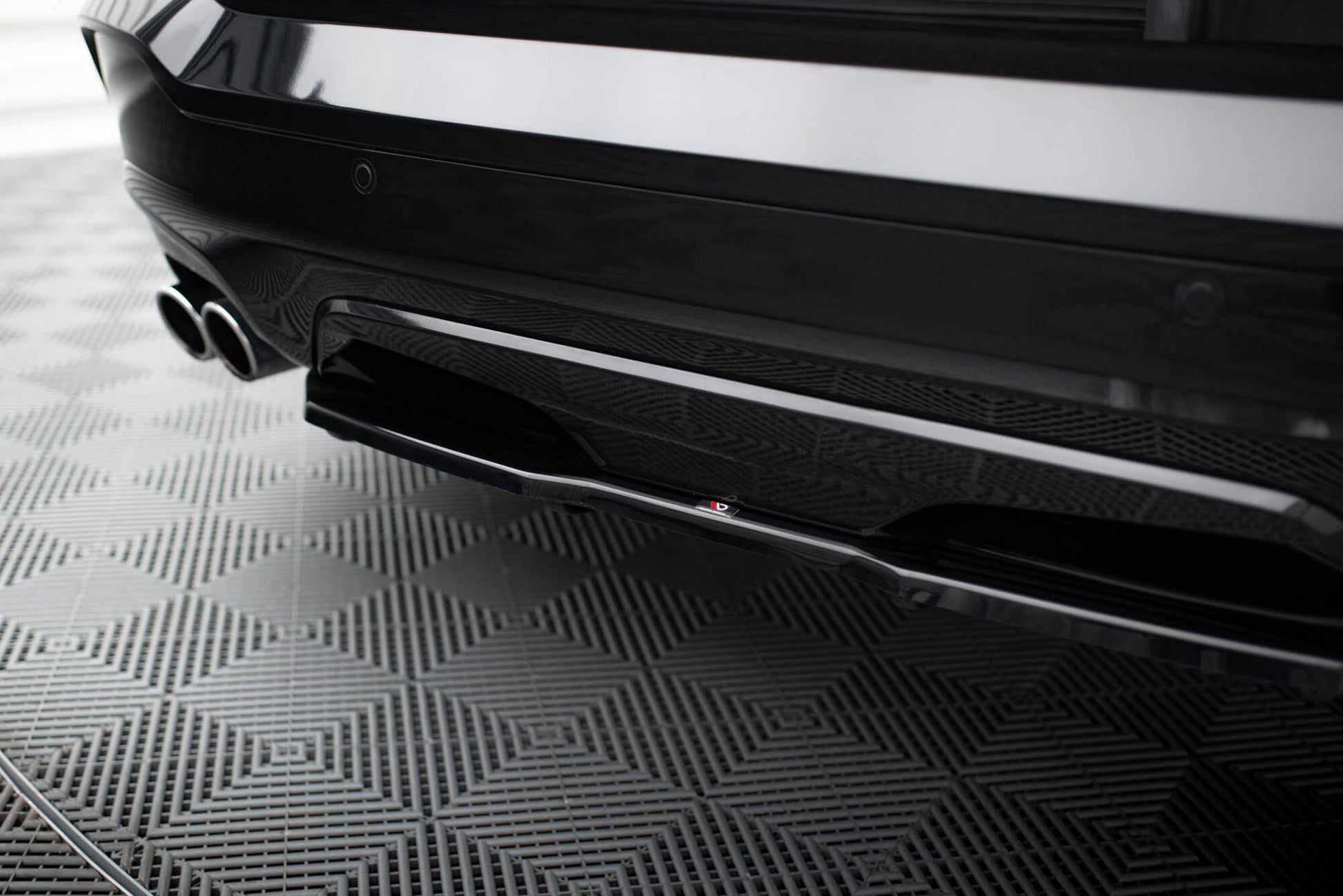 Heckansatz BMW X4 M Paket DTM LOOK schwarz Hochglanz
