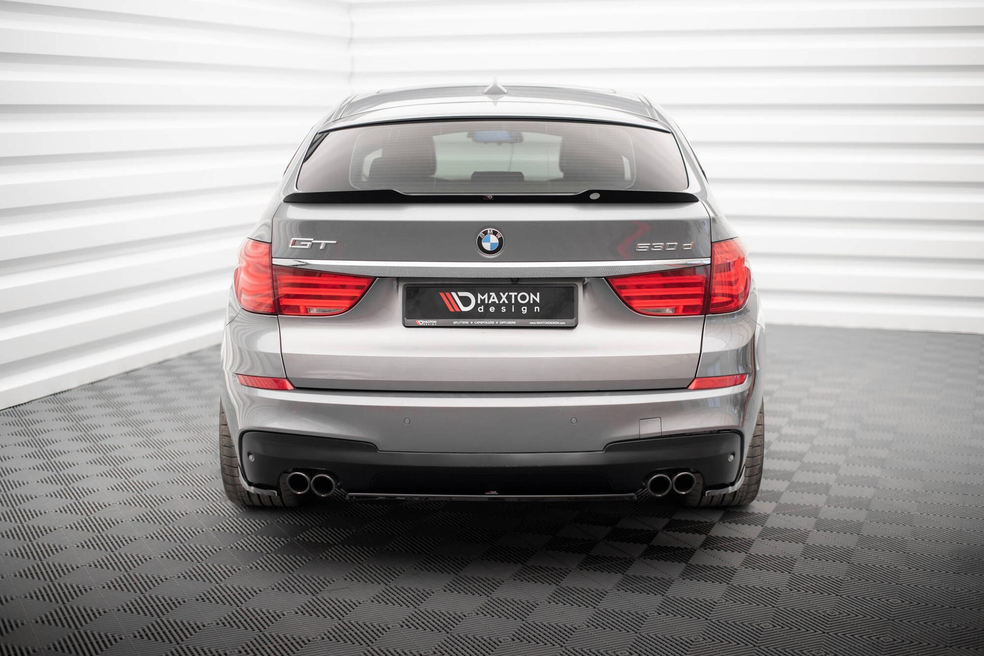 Heck Ansatz Flaps Diffusor für BMW 5er GT M-Paket F07 schwarz Hochglanz