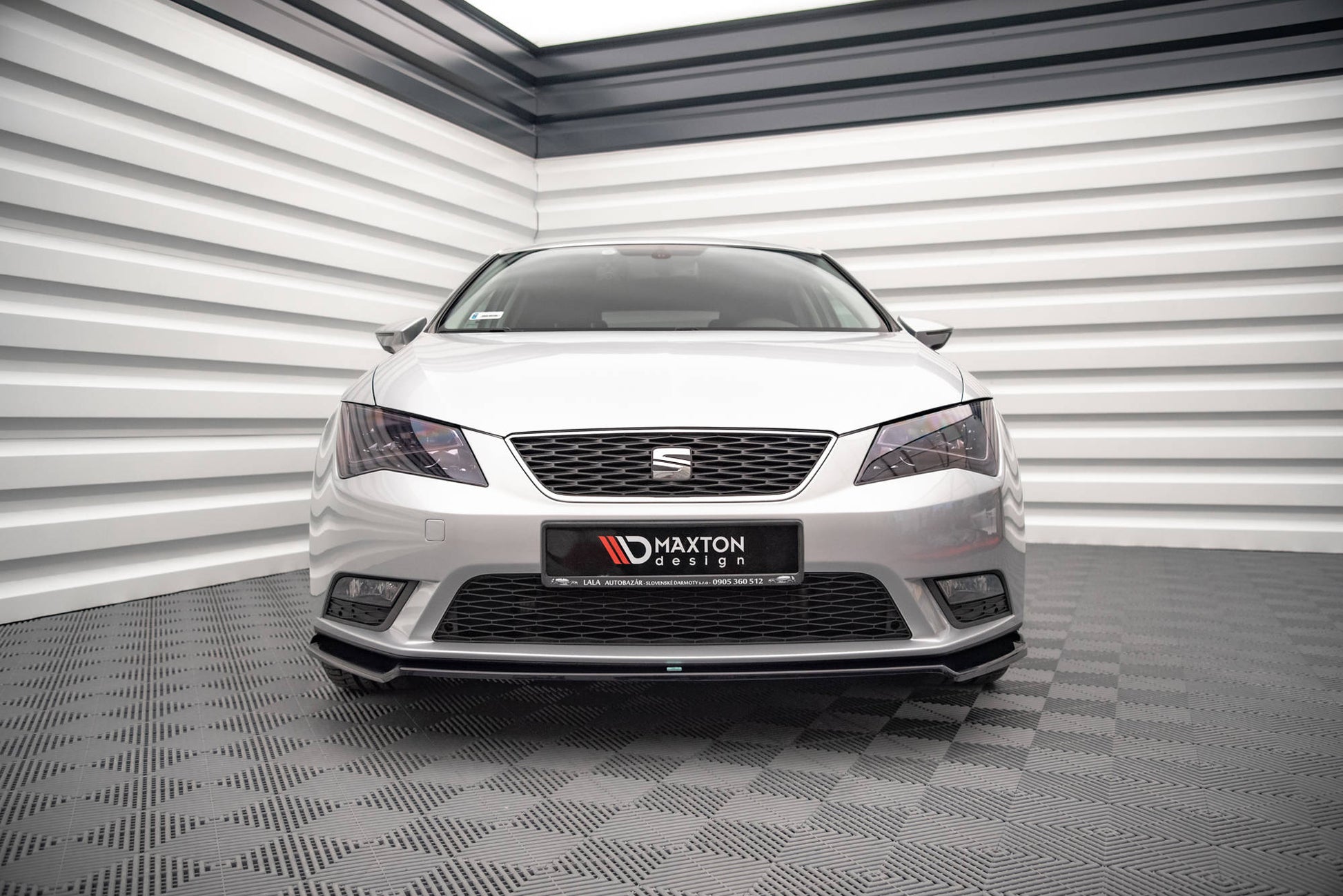 Front Ansatz V.2 für Seat Leon Mk3 schwarz Hochglanz