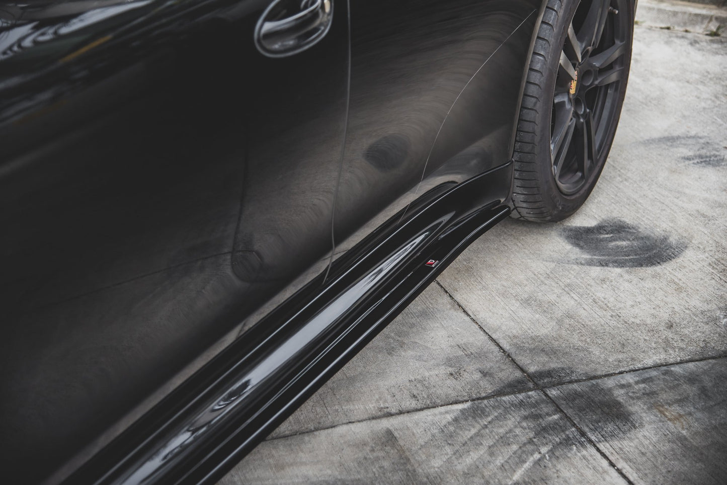 Seitenschweller Ansatz V.2 für Porsche Panamera Turbo 970 Facelift schwarz Hochglanz