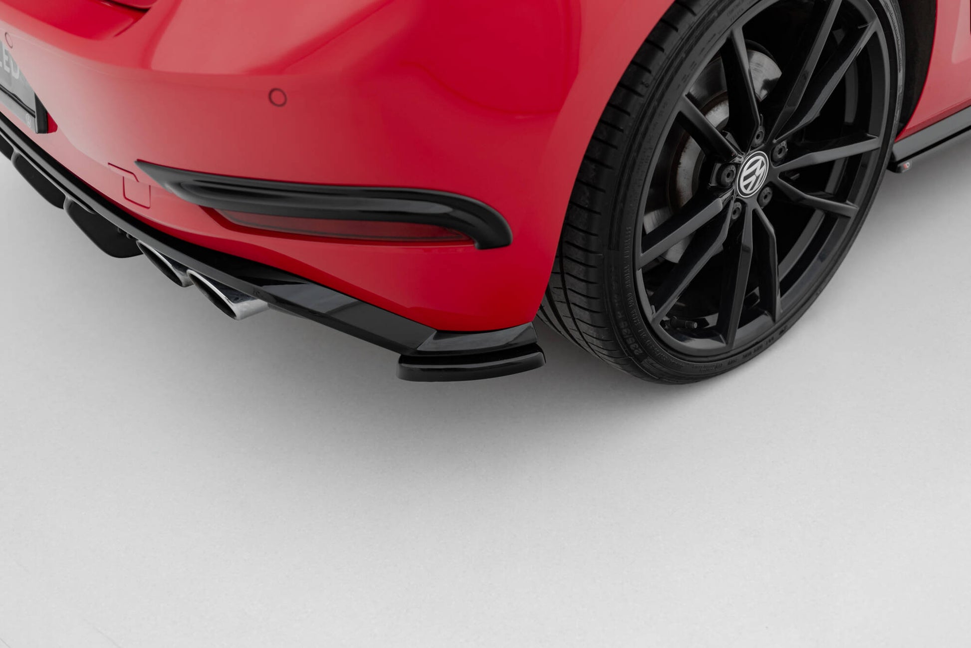 Heck Ansatz Flaps Diffusor für VW Golf Hatchback R / R-Line Mk7 Facelift schwarz Hochglanz