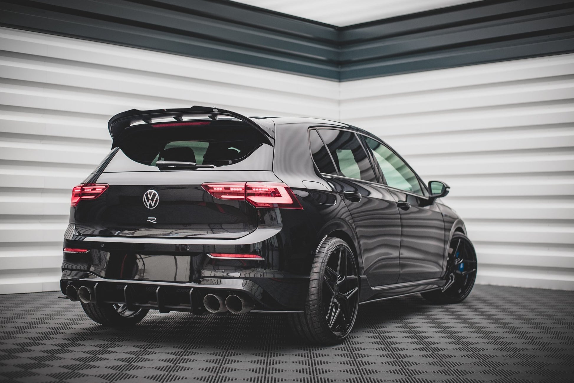 Street Pro Heckschürze für Volkswagen Golf R Mk8