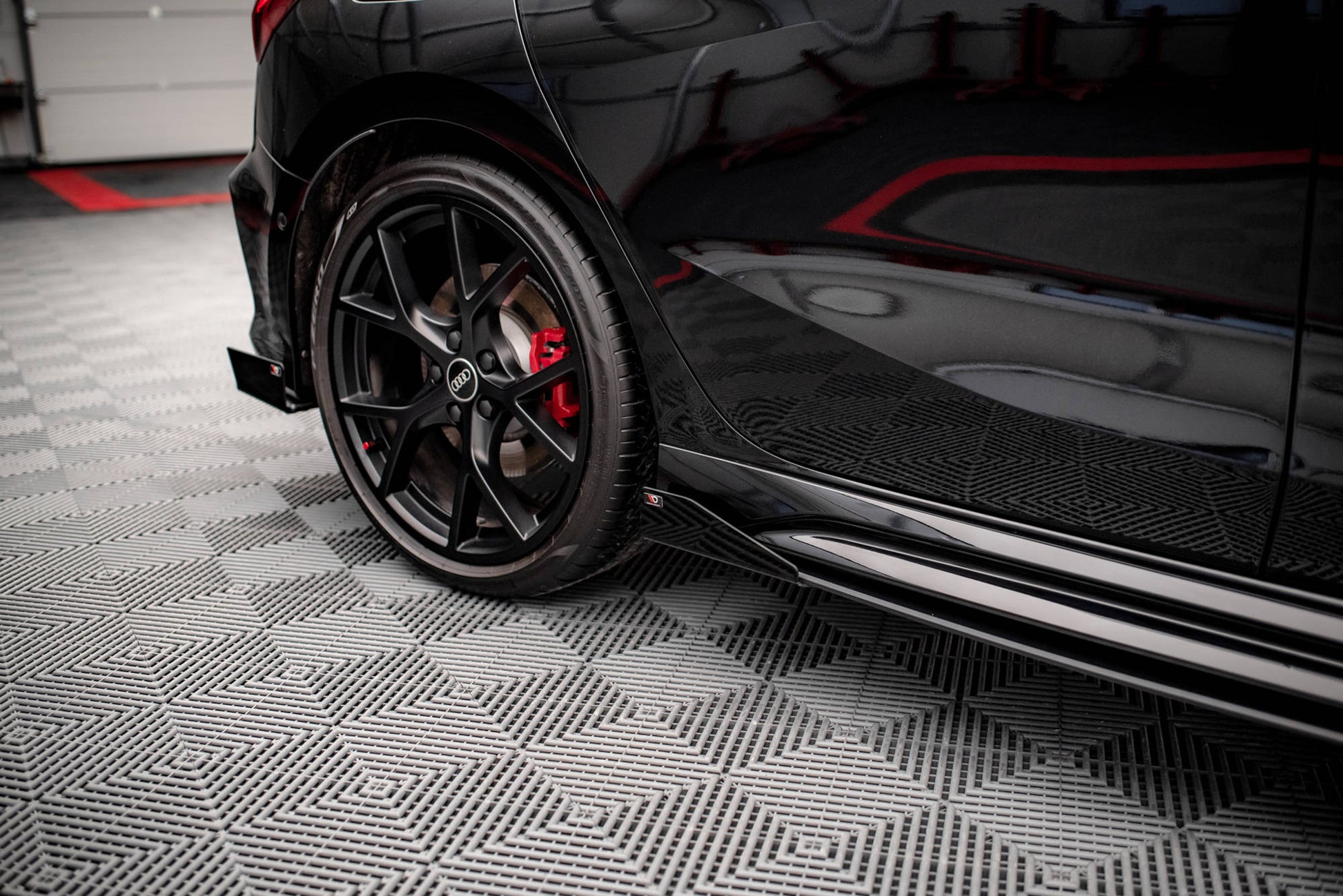 Street Pro Seitenschweller Ansatz für + Flaps Audi RS3 Sportback 8Y schwarz Hochglanz