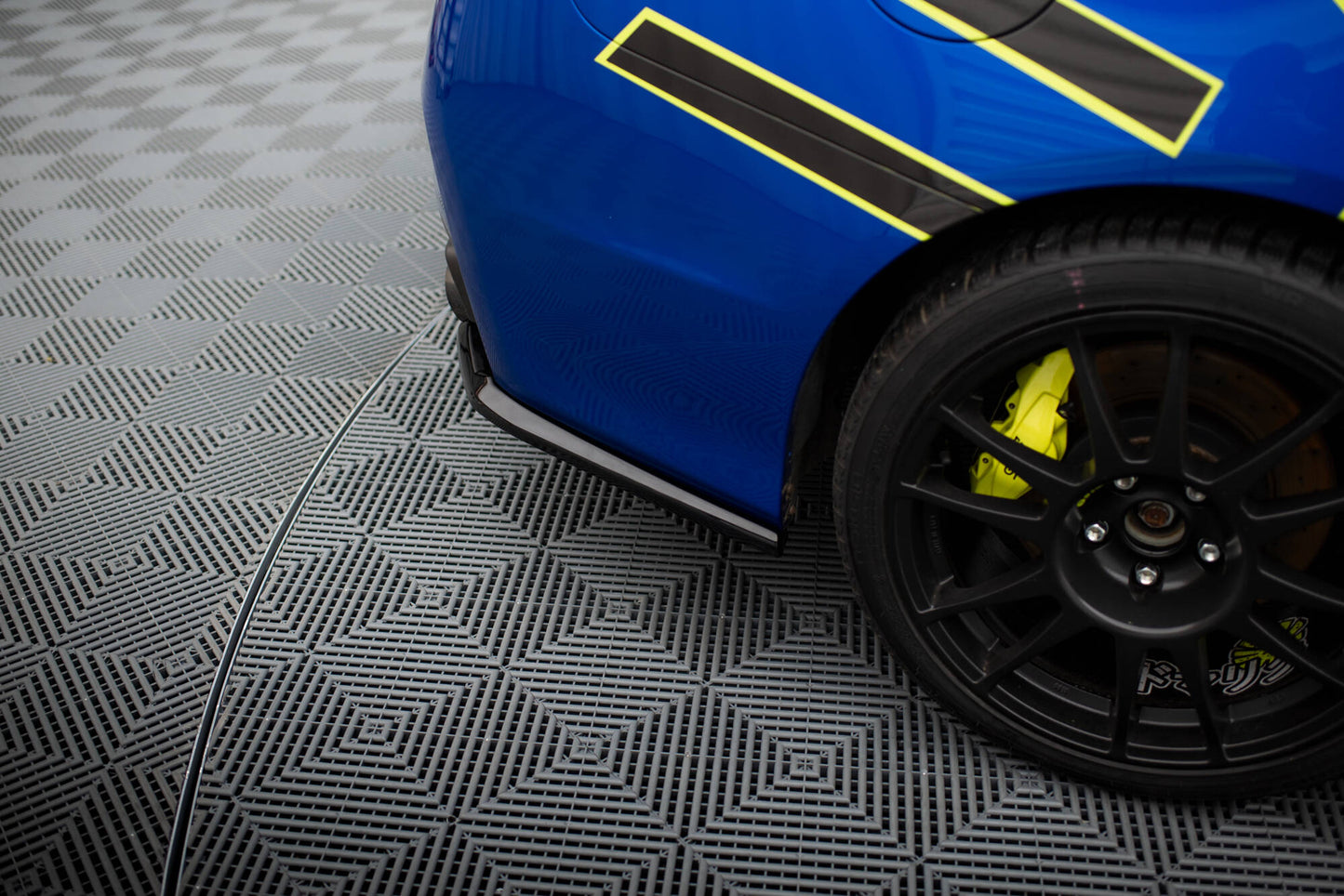 Heck Ansatz Flaps Diffusor V.2 für Subaru WRX STI Mk1  schwarz Hochglanz
