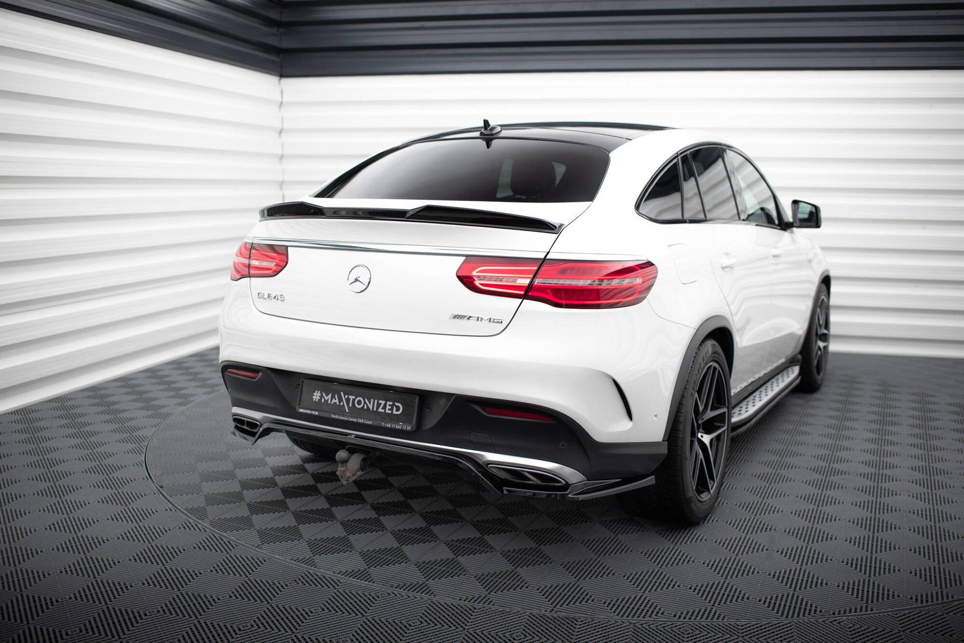 Mittlerer Cup Diffusor DTM Look Heck Ansatz für Mercedes-AMG GLE 43 Coupe C292 schwarz Hochglanz