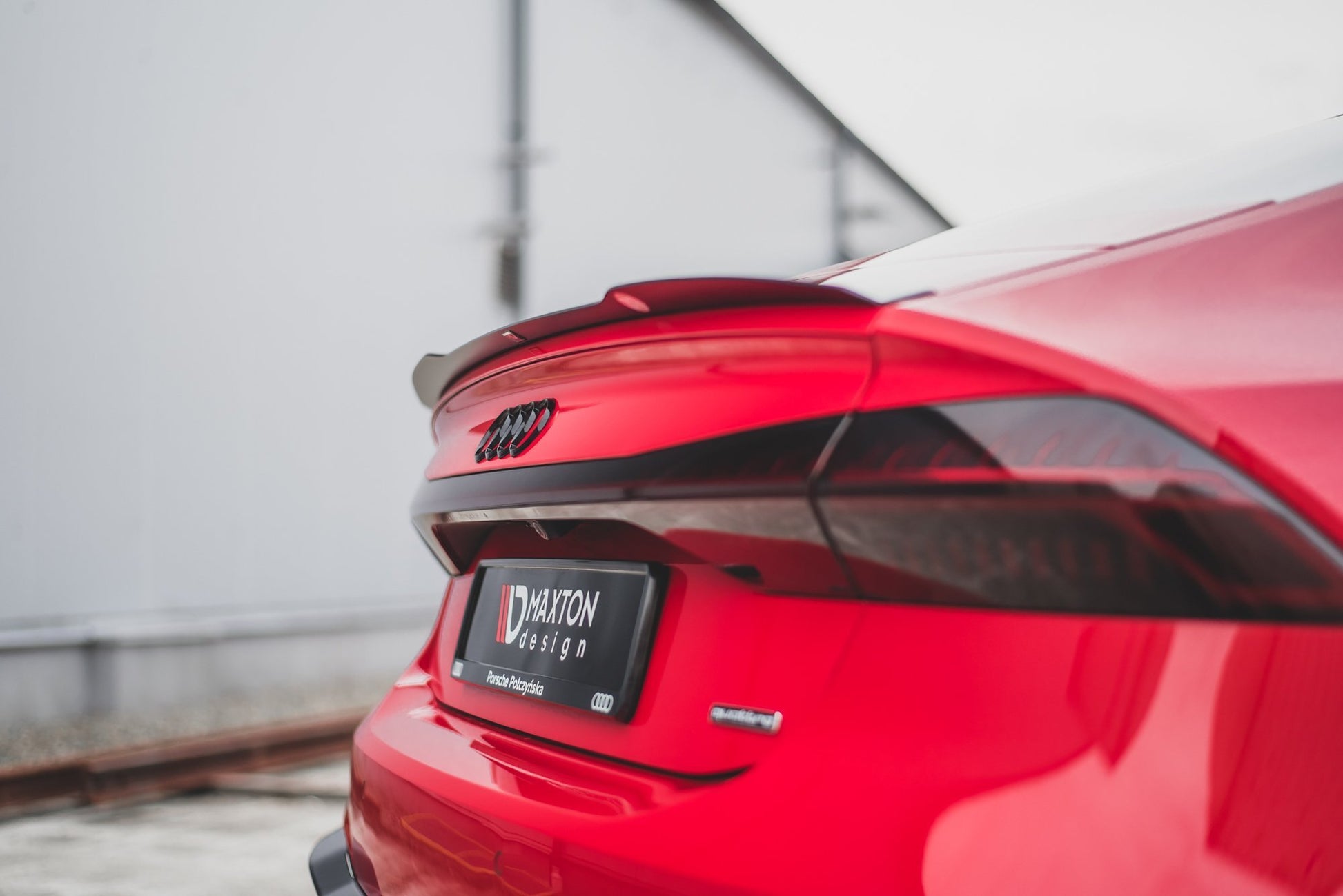 Spoiler CAP für Audi A7 C8 / C8 S-Line / S7 C8 / RS7 C8 schwarz Hochglanz