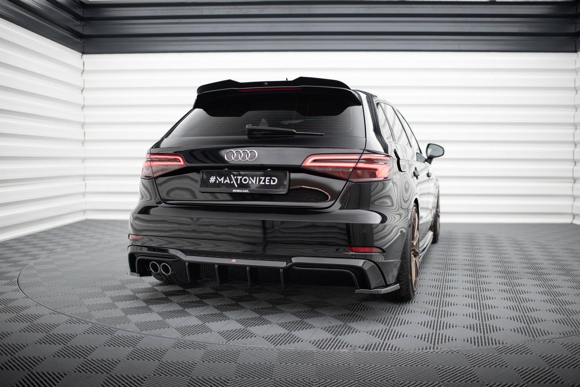 Diffusor Heck Ansatz für Audi A3 S-Line Sportback 8V Facelift (Doppelauspuff li.)