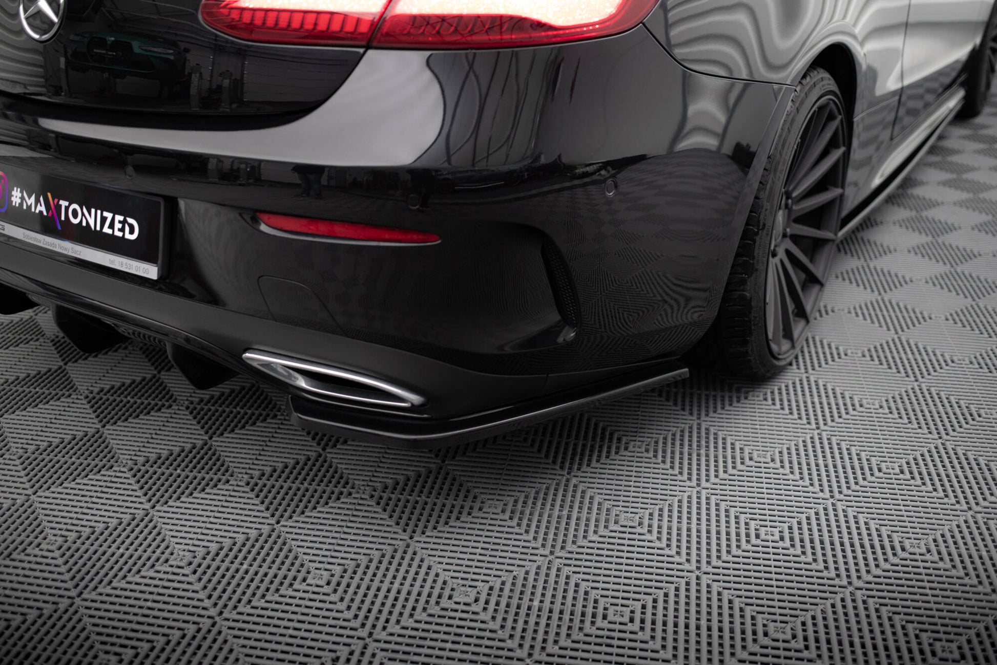 Heck Ansatz Flaps Diffusor für Mercedes-Benz E-Klasse W213 Coupe(C238) / Cabriolet (A238) AMG-Line schwarz Hochglanz