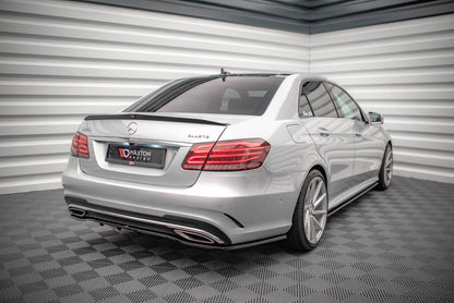 Spoiler CAP für Mercedes-Benz E63 AMG / AMG-Line / Standard Limousine W212 Facelift schwarz Hochglanz