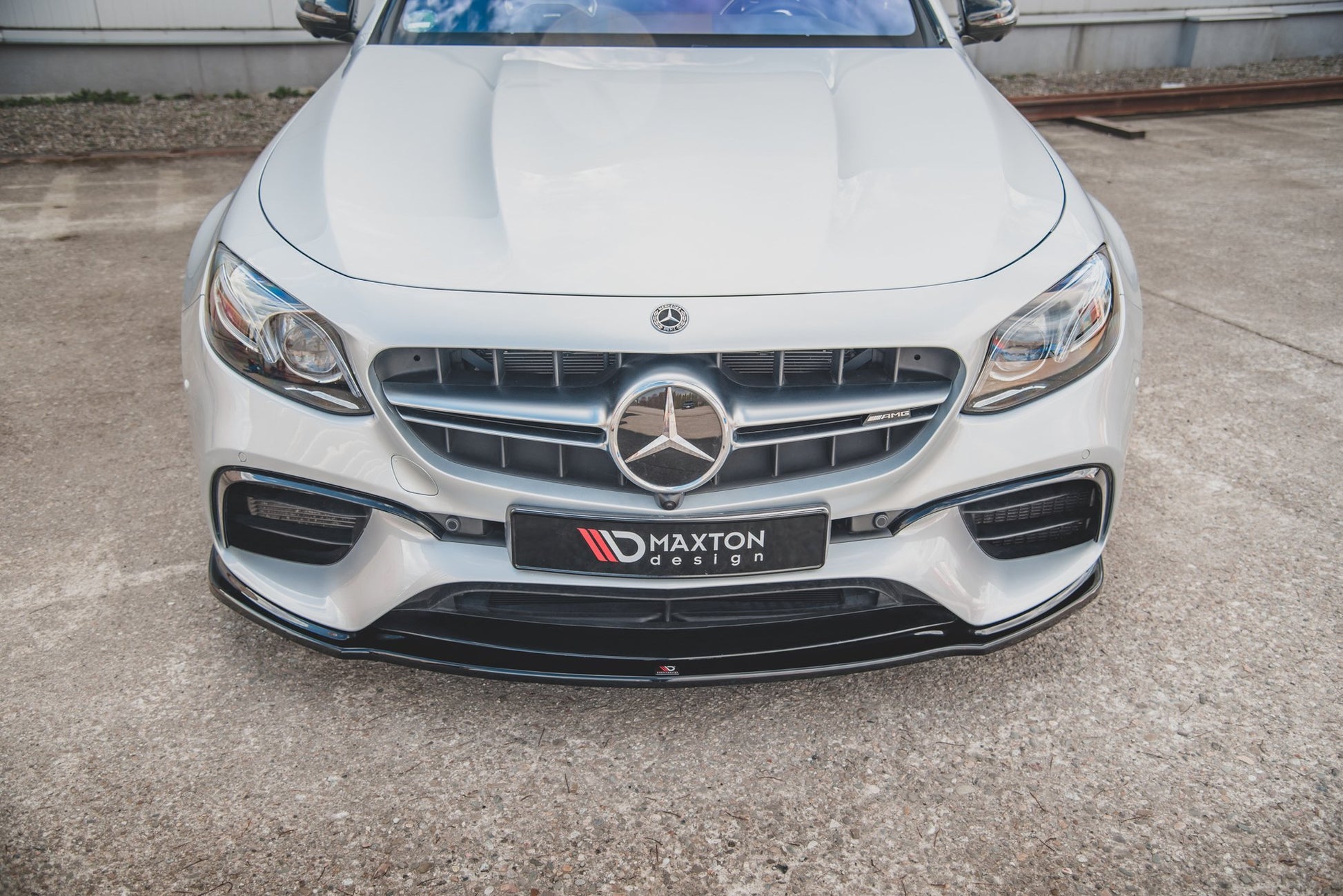 Front Ansatz V.2 für Mercedes-Benz E63 AMG Kombi/Limousine S213/W213 schwarz Hochglanz