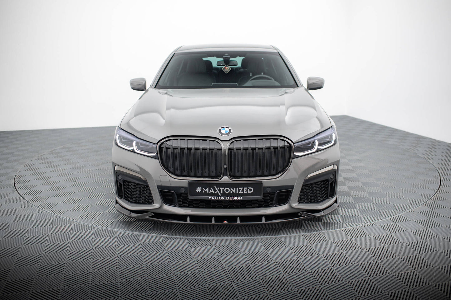 Front Ansatz V.5 für BMW 7 M-Paket G11 / G12 Facelift schwarz Hochglanz
