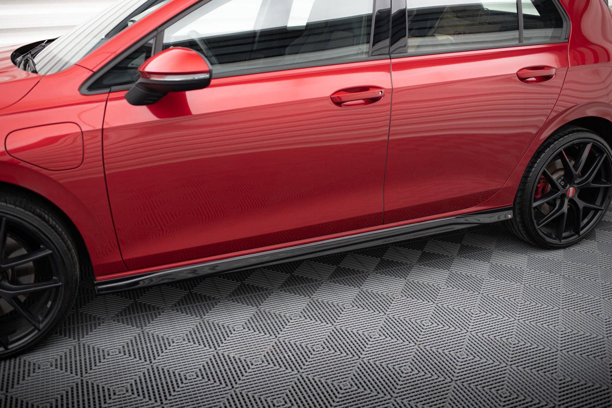 Seitenschweller Ansatz für V.3 für VW Golf GTI / GTE / GTI Clubsport / GTD / R-Line Mk8 schwarz Hochglanz