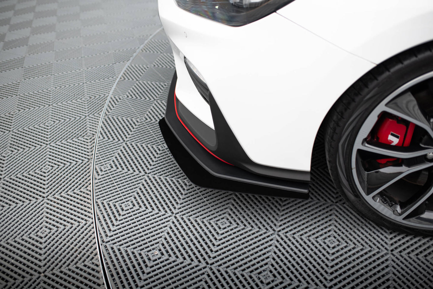 Street Pro Front Ansatz für + Flaps für Hyundai I30 N Mk3 Hatchback / Fastback schwarz Hochglanz