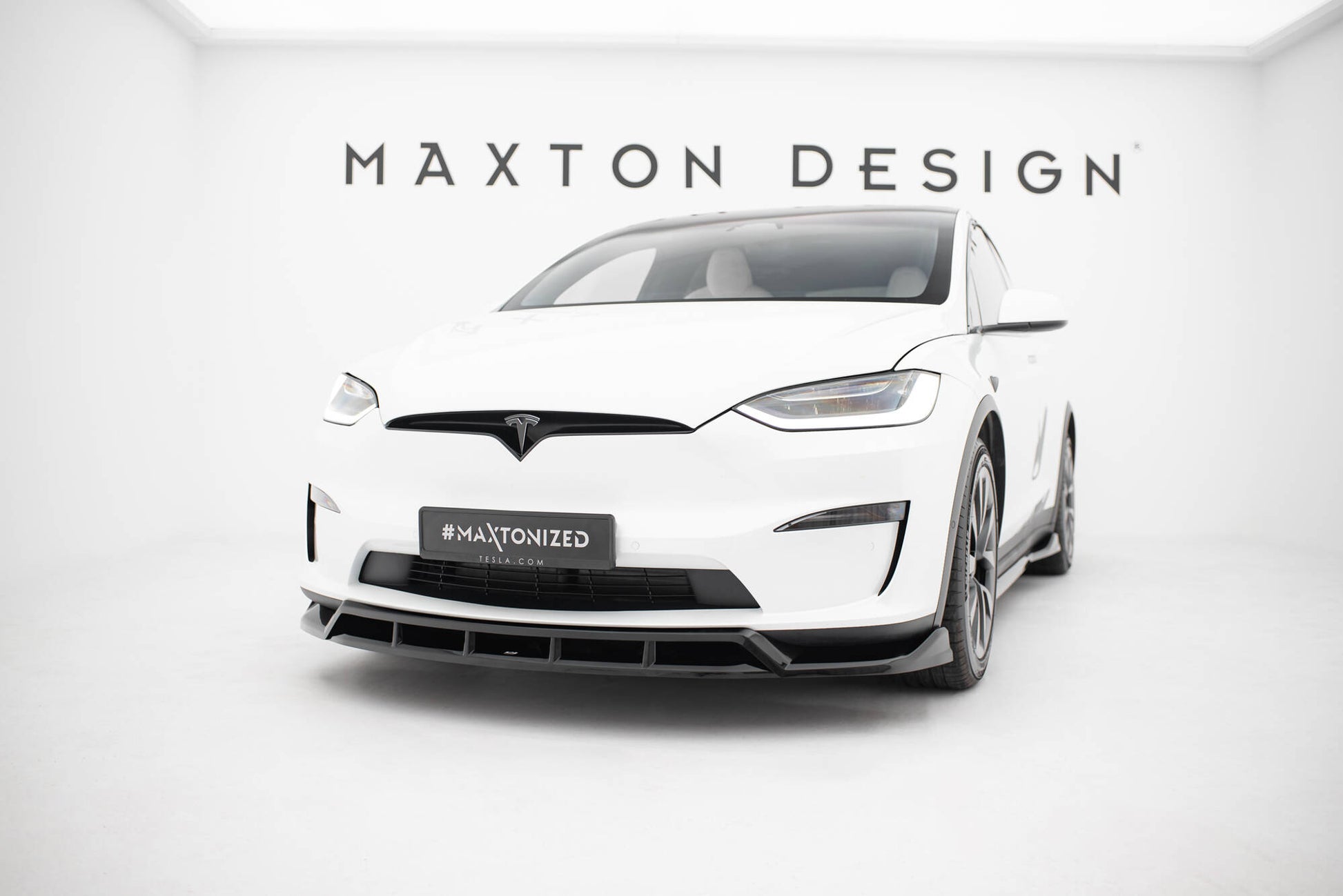 Front Ansatz V.3 für Tesla Model X Mk1 Facelift schwarz Hochglanz