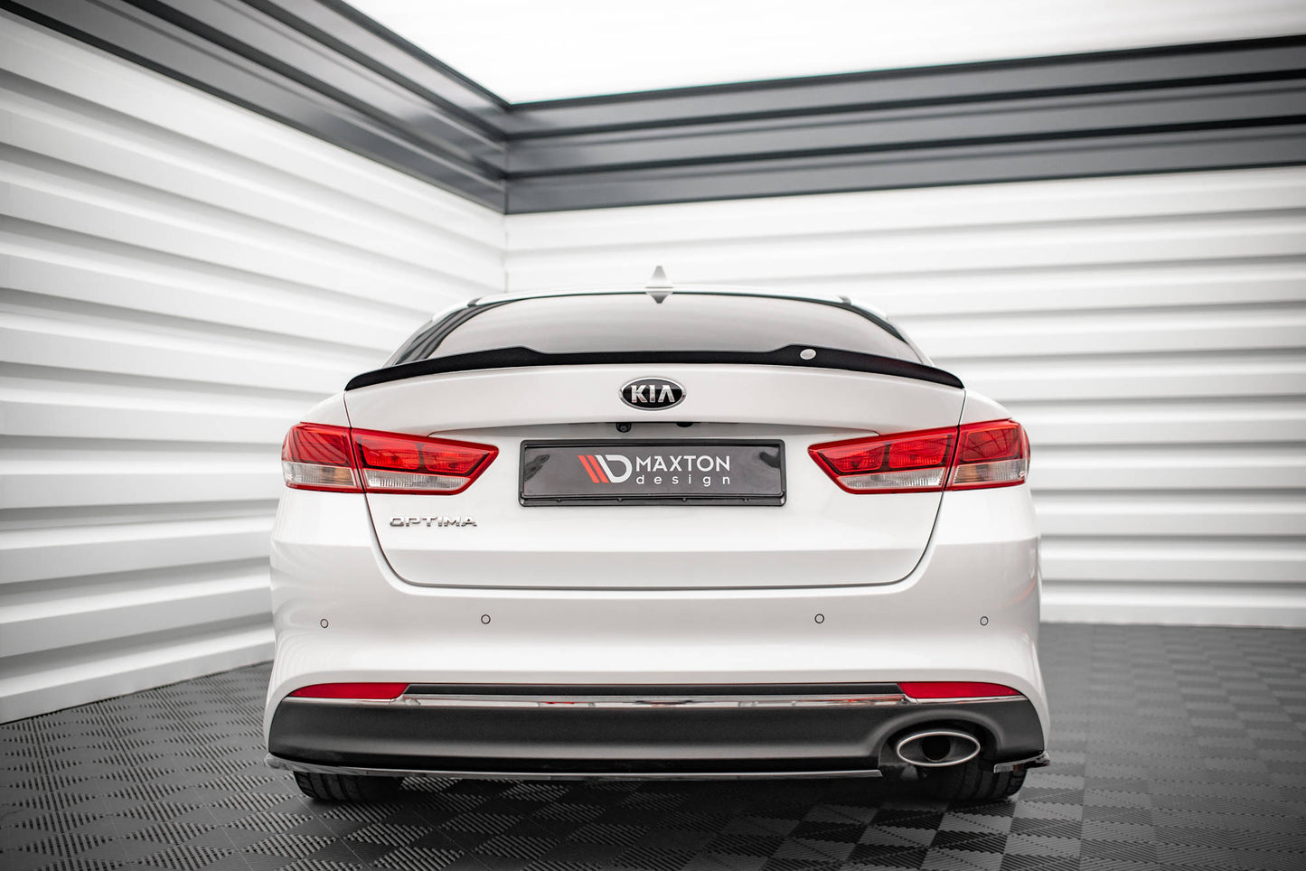 Spoiler CAP für Kia Optima Mk4 schwarz Hochglanz