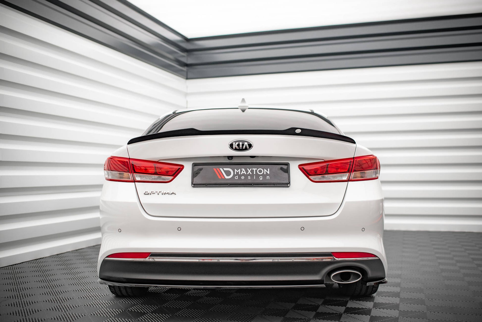 Spoiler CAP für Kia Optima Mk4 schwarz Hochglanz