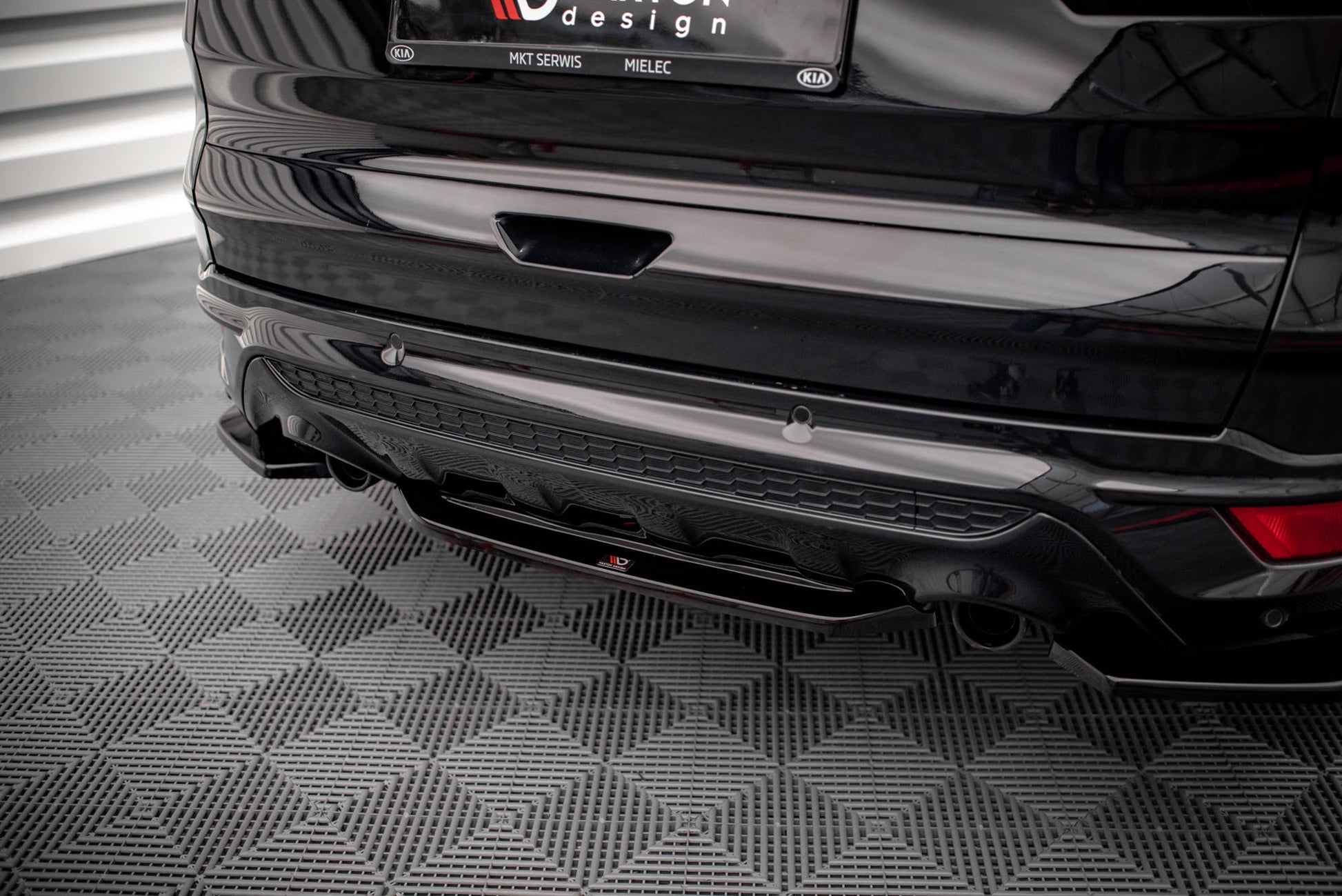 Heckansatz Ford Escape ST-Line Mk3 schwarz Hochglanz