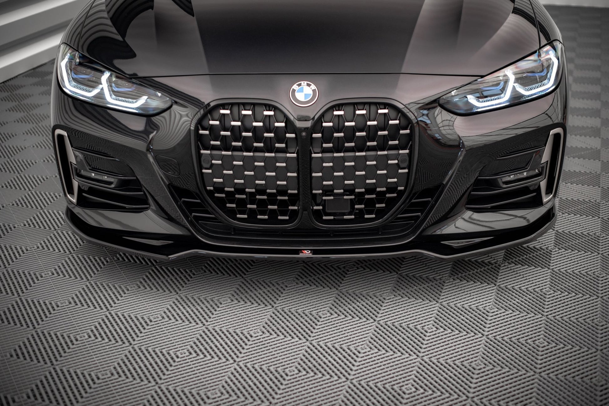 Front Ansatz V.3 für BMW 4er M-Paket / M440i G22 / G23 / G22 Facelift / G23 Facelift schwarz Hochglanz